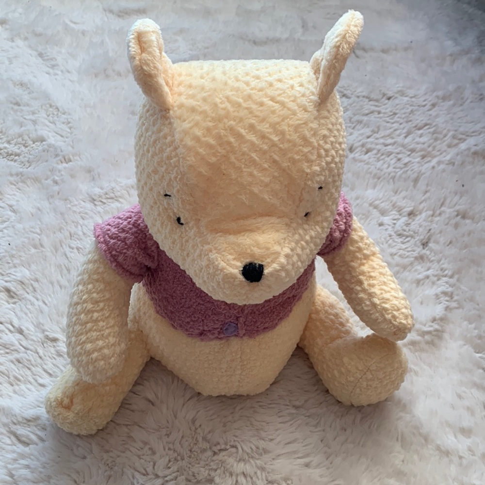 Classic Winnie the Pooh Vintage Disney Store Exclusive 15" Large Plush Bear